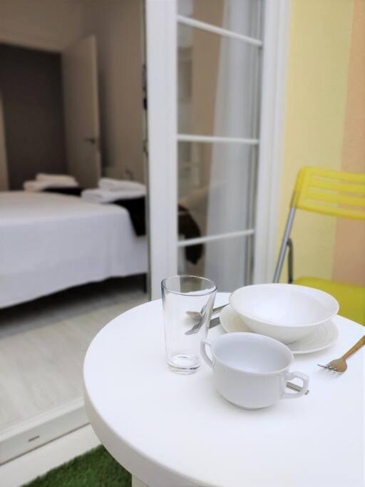 Reformado Y Centrico Piso Con Balcon. Office