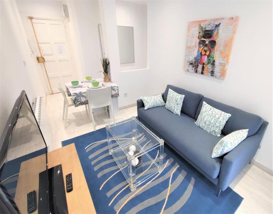 Reformado Y Centrico Piso Con Balcon. Office Apartment *
